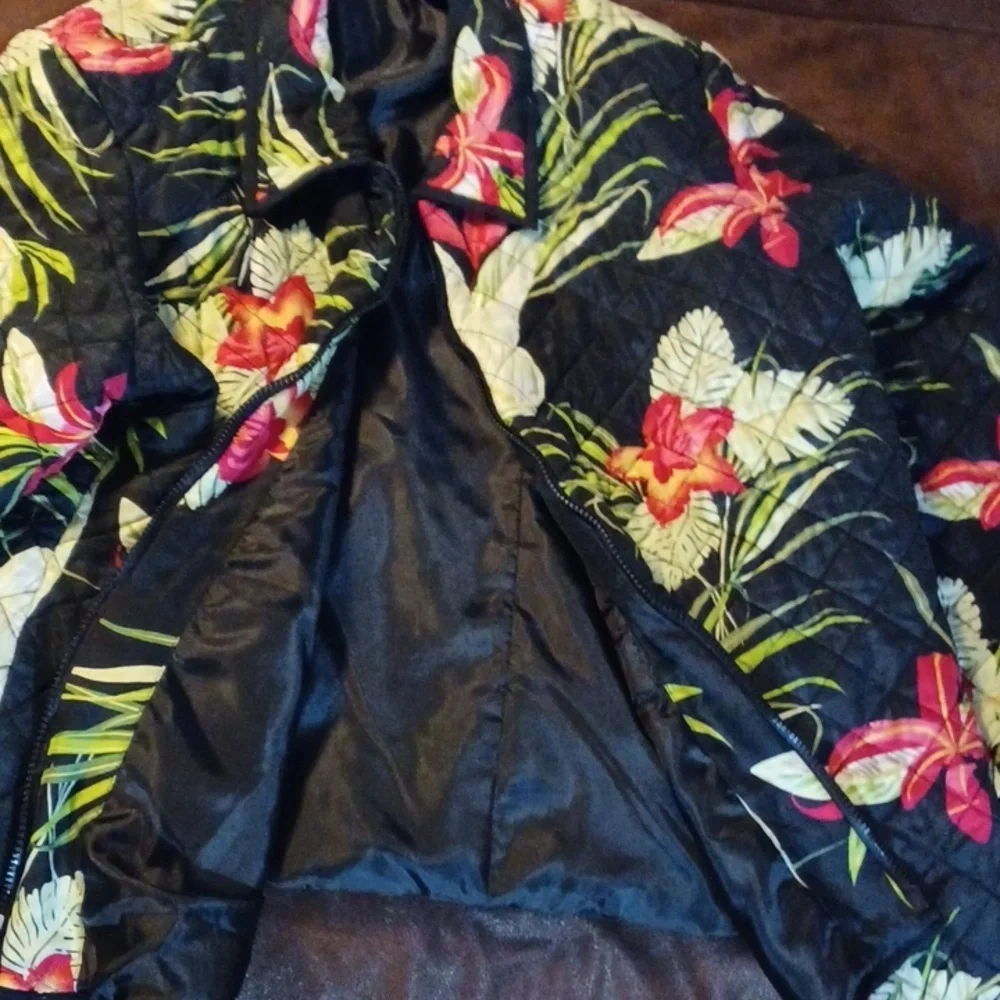 BLAIR TAPESTRY PATCHWORK,  SHELL 100%SILK, LINING 100% POLYESTER - Picture 6 of 6